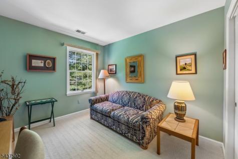 8 Gelsey Lane Bernards NJ 07920