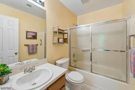 8 Gelsey Lane Bernards NJ 07920