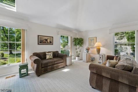 8 Gelsey Lane Bernards NJ 07920
