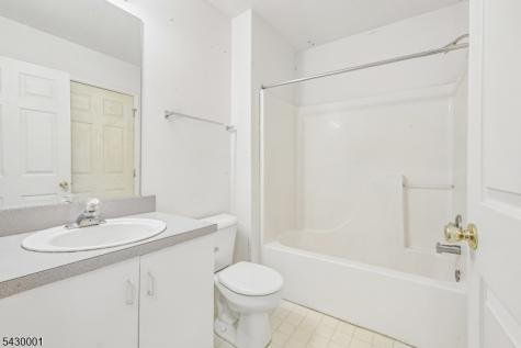 2501 Vantage Court Denville NJ 07834