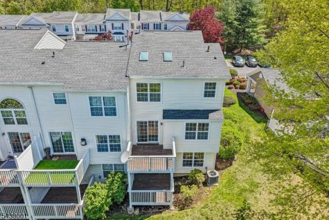 2501 Vantage Court Denville NJ 07834
