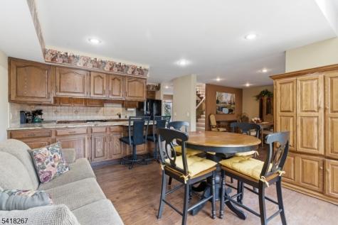 25 Stone Row Lane Jefferson NJ 07438