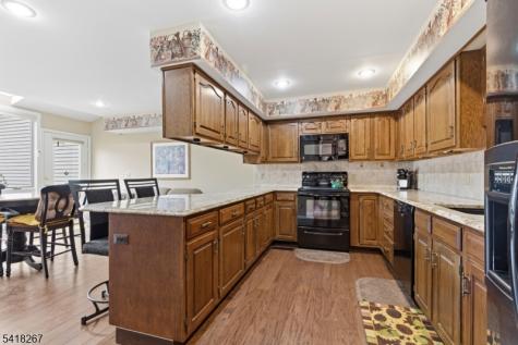 25 Stone Row Lane Jefferson NJ 07438