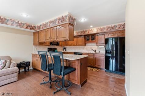 25 Stone Row Lane Jefferson NJ 07438