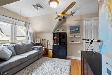 129 Claremont Avenue Montclair NJ 07042