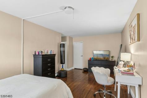 747 N Broad Street Elizabeth NJ 07208