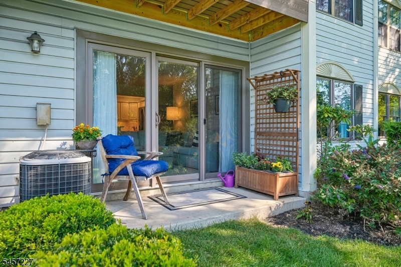 89 Woodward Lane Bernards NJ 07920