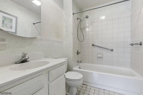 121 W End Avenue Newton NJ 07860