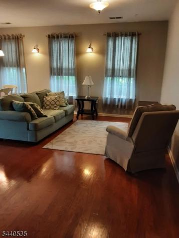 5011 Brookfield Glen Drive White NJ 07823