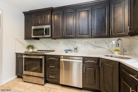 7 Van Vleck Street Montclair NJ 07042