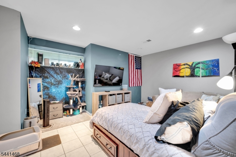 20 Windham Court Raritan NJ 08822