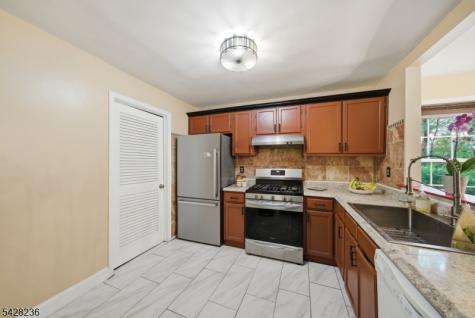 3 Juniper Court Clifton NJ 07014