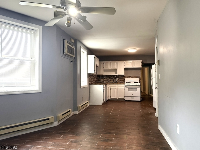 600 N 6th Street Newark NJ 07107
