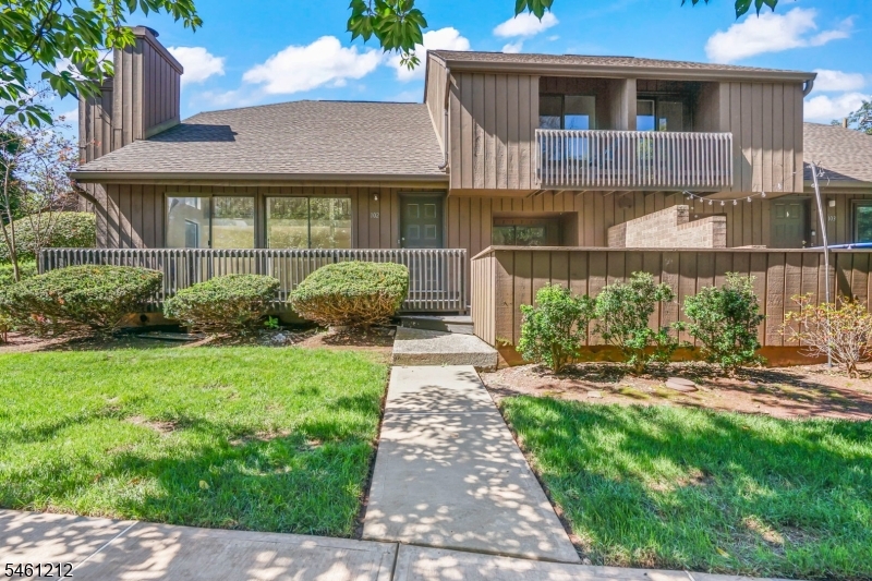 102 Kingsberry Drive Franklin NJ 08873