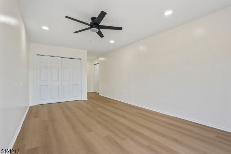 102 Kingsberry Drive Franklin NJ 08873