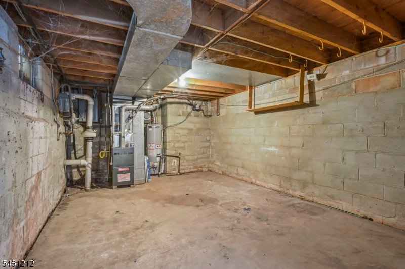 102 Kingsberry Drive Franklin NJ 08873