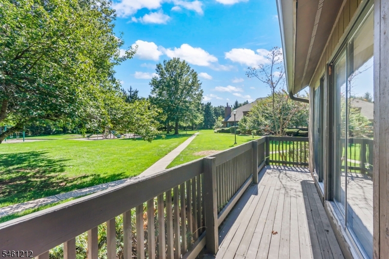 102 Kingsberry Drive Franklin NJ 08873
