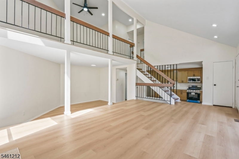 102 Kingsberry Drive Franklin NJ 08873