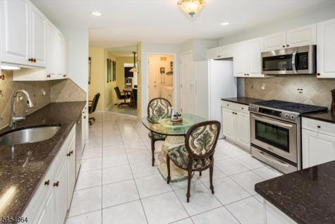 52 Jesse Court Montville NJ 07045