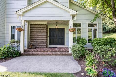 52 Jesse Court Montville NJ 07045