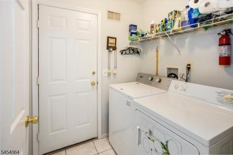 52 Jesse Court Montville NJ 07045