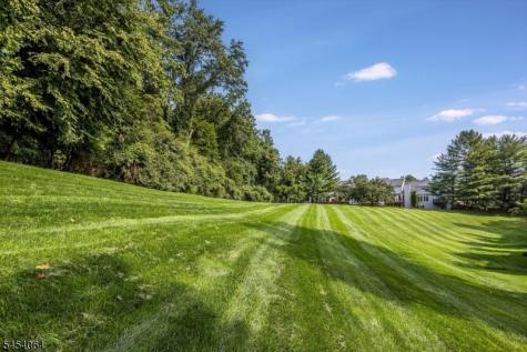 52 Jesse Court Montville NJ 07045