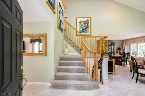 52 Jesse Court Montville NJ 07045