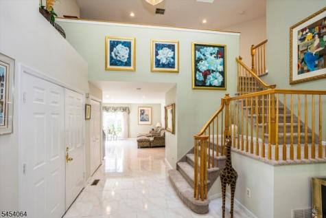 52 Jesse Court Montville NJ 07045