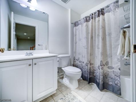 28 Primrose Lane Sparta NJ 07871
