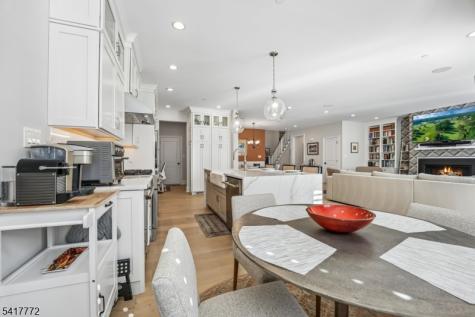 14 Chelsea Road Warren NJ 07059