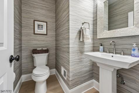 14 Chelsea Road Warren NJ 07059