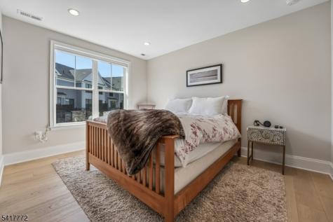 14 Chelsea Road Warren NJ 07059
