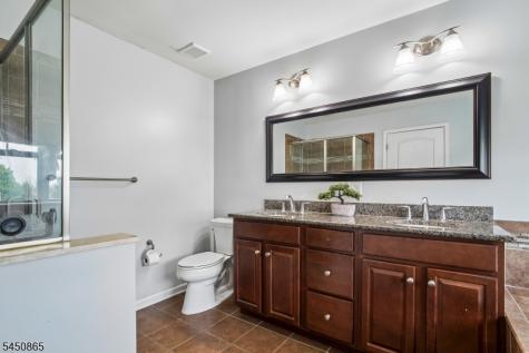 5 Alexanders Road Allamuchy NJ 07840