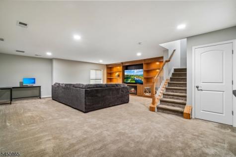 5 Alexanders Road Allamuchy NJ 07840