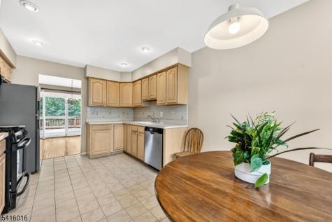 7 Munsee Trail Branchburg NJ 08876