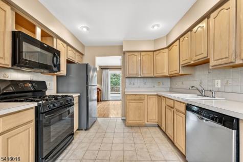 7 Munsee Trail Branchburg NJ 08876