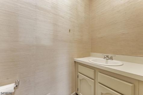 7 Munsee Trail Branchburg NJ 08876