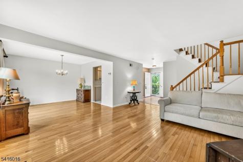 7 Munsee Trail Branchburg NJ 08876