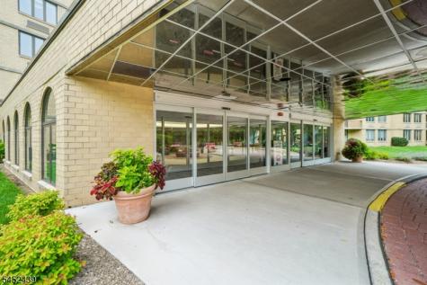 10 Smith Manor Boulevard West Orange NJ 07052