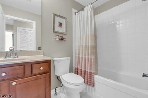 9 Junegrass Way Allamuchy NJ 07840