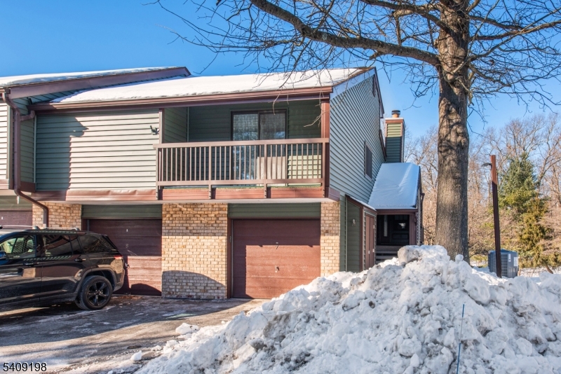 7 Summit Court Clinton NJ 08801
