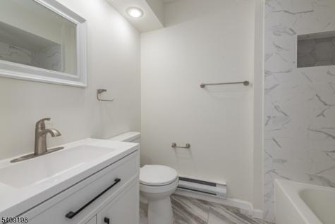 7 Summit Court Clinton NJ 08801