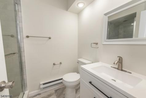 7 Summit Court Clinton NJ 08801