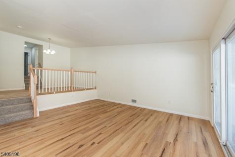7 Summit Court Clinton NJ 08801