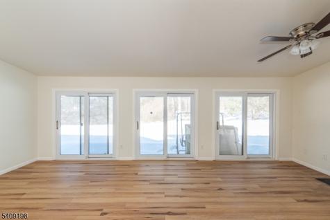 7 Summit Court Clinton NJ 08801