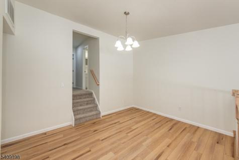 7 Summit Court Clinton NJ 08801
