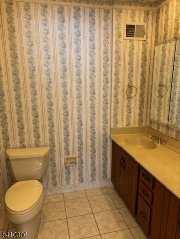 109 Goldfinch Drive Allamuchy NJ 07840