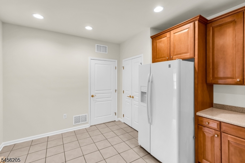 7110 Westover Way Franklin NJ 08873