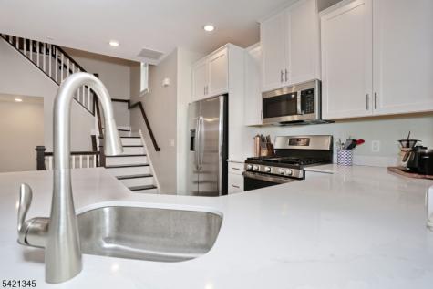 54 Harvest Way Little Falls NJ 07424