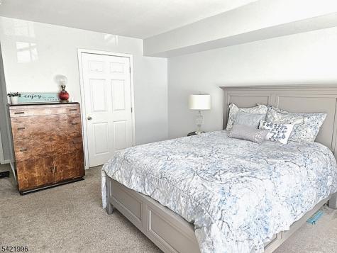 64 Dayton Court Independence NJ 07840